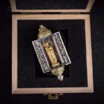 Amulette Bouddhiste avec symbole de paix