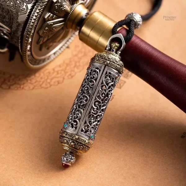 Amulette spirituelle inspirée de la culture bouddhiste
