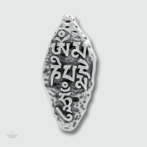 Amulette Mantra Tibétain Ancestral en style bouddhiste