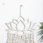 Attrape-rêve en macramé avec motif fleur de lotus