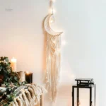 Attrape-rêve lune design élégant pour une ambiance apaisante