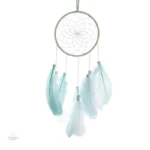 Attrape rêve style boho avec plumes suspendues