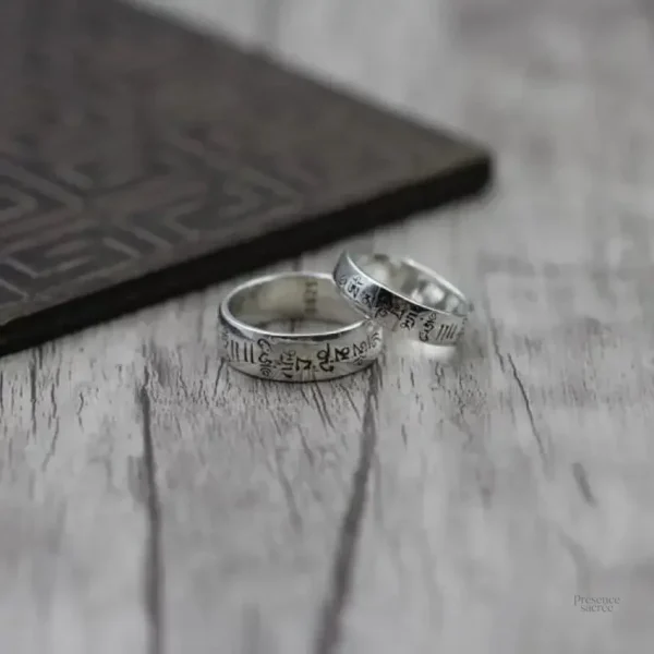 Bague bouddhiste en argent, artisanat unique