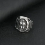 Bague Bouddha, design élégant en argent