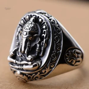 Bague bouddhiste avec motif de Ganesh stylisé