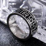 Bague artisanale à thème bouddhiste et ancrage
