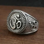 Bague bouddhiste en argent avec motif Om pour homme