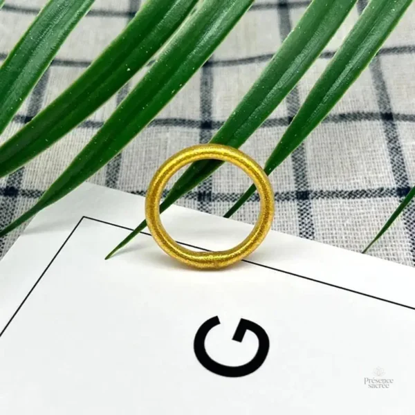 Élégante Bague Bouddhiste pour un style unique