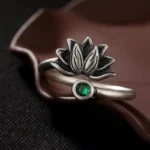 Bague bouddhiste Lotus pour un look spirituel et raffiné