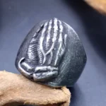 Bague bouddhiste Namaste, design minimaliste et élégant