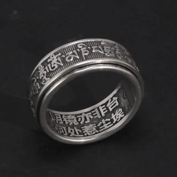 Bague spirituelle ornée de symbole Om Mani Padme Hum