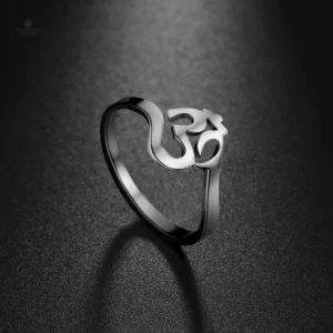 Bague en or avec symbole Om - Élégance bouddhiste