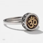 Bague bouddhiste Om, symbole spirituel tournant