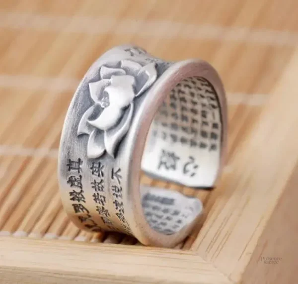 Bague lotus, accessoire de méditation bouddhiste