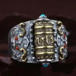 Bague en argent, design inspiré de la culture tibétaine