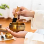 Bol tibétain chantant intoné pour pratiques spirituelles