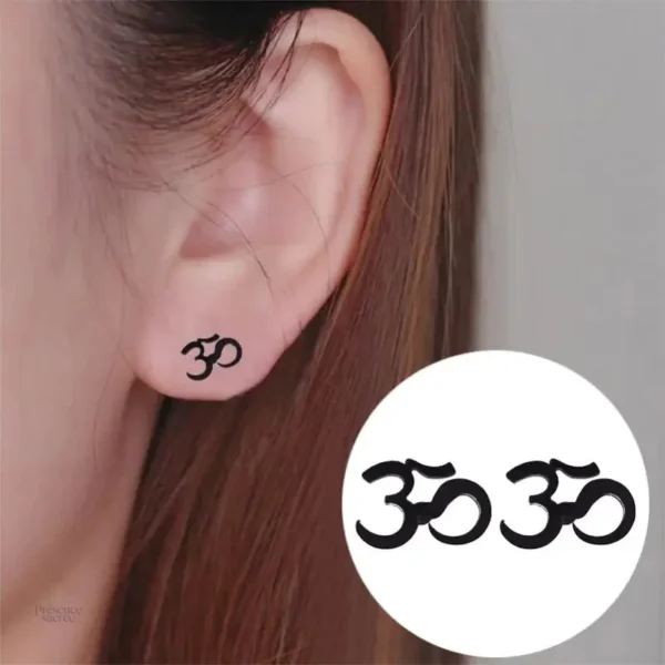 Boucles d'oreilles Om, symbole de paix et d'harmonie