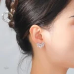 Bijoux floraux : boucles d'oreilles lotus tendance