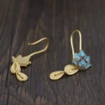Boucles d'oreilles bleu, design floral unique