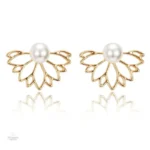 Boucles d'oreilles lotus avec perles délicates