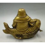 Statue Bouddha rieur avec motif de carpe Koi