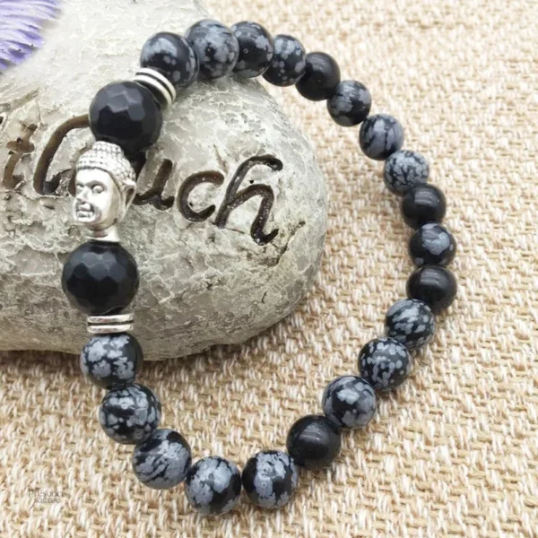 Bijou spirituel en agate avec motif de Bouddha