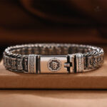 Accessoire spirituel en argent, mantra inclus