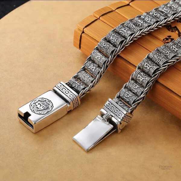 Bijou spirituel en argent, parfait pour la méditation