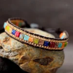 Bracelet 7 chakras en pierre carrée aux couleurs variées