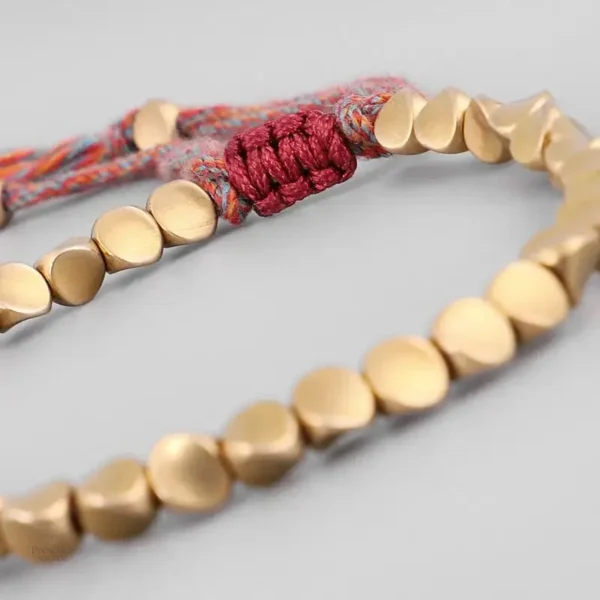 Bracelet spirituel doré, en harmonie avec les énergies