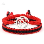 Bracelet Bouddhiste Ohm Rouge, symbole de paix et sérénité