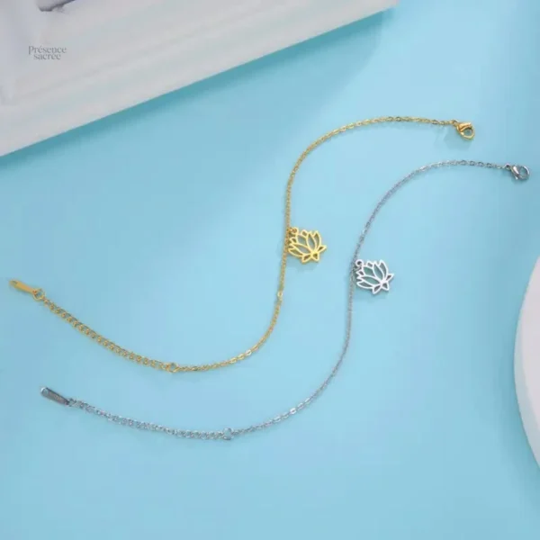 Bracelet de cheville délicat avec motif lotus