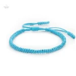 Bracelet en fil rouge pour méditation