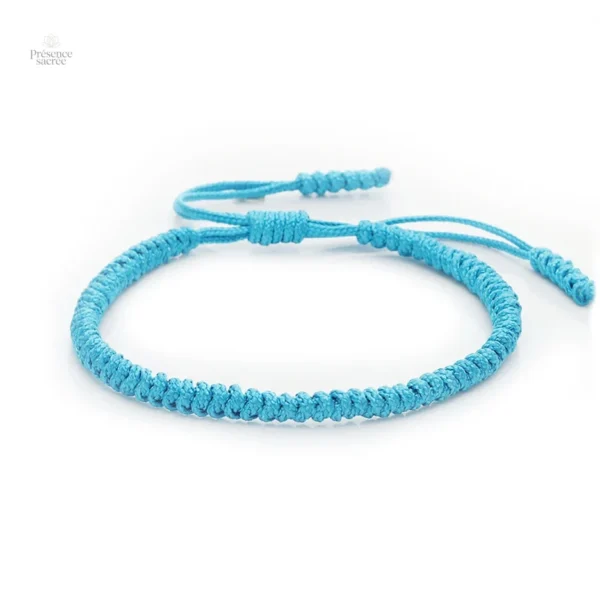 Bracelet en fil rouge pour méditation