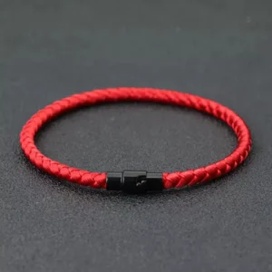 Bracelet masculin rouge, ajout de couleur à votre look