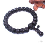 Bracelet en perles gravées artisanales