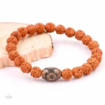 Accessoire de méditation : bracelet en Rudraksha Dzi tibétain