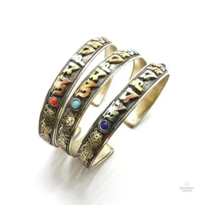 Bracelet manchette inspiré de l'art tibétain ancien et sacré