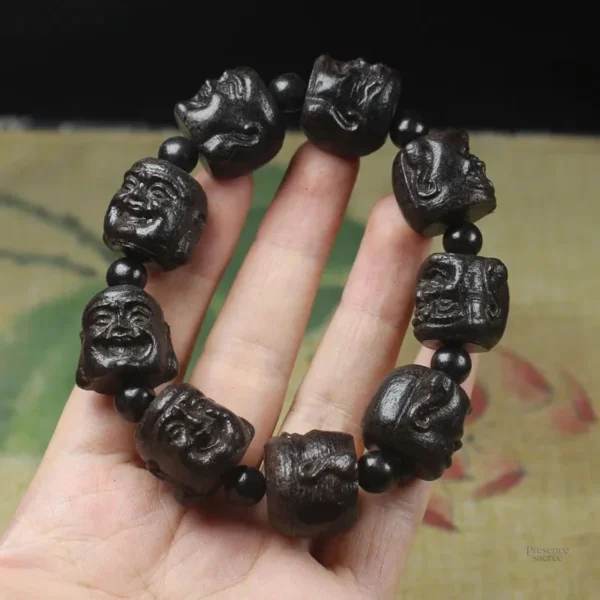 Bracelet Bouddha en bois avec tête de Bouddha élégante