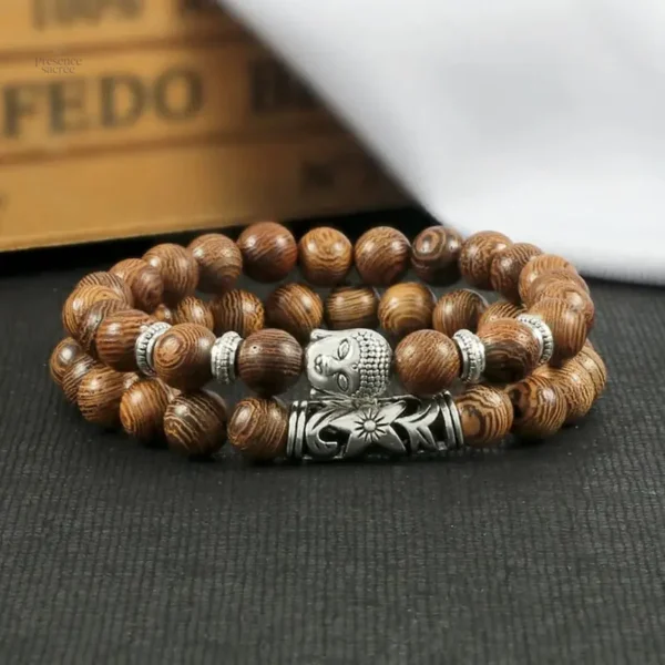 Tête de Bouddha sur bracelet moderne en pierres naturelles