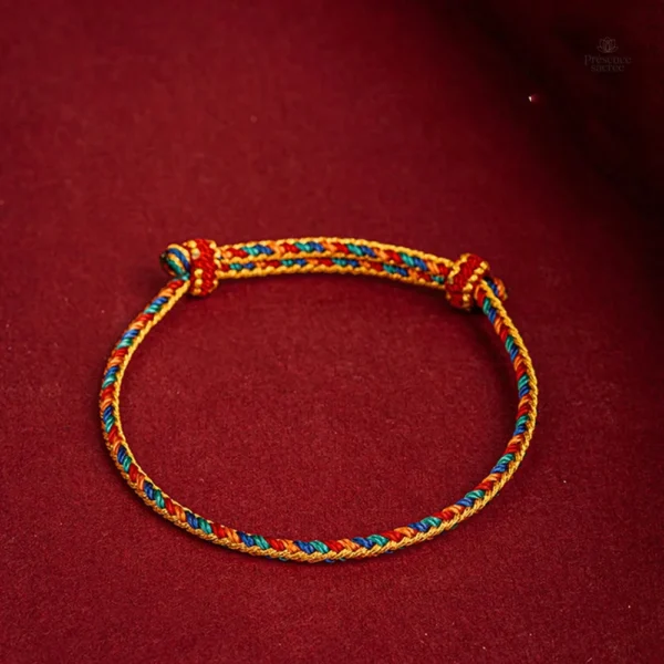 Bijou tibétain tressé mettant en avant l'artisanat