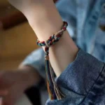 Accessoire de mode tibétain tressé pour un style unique