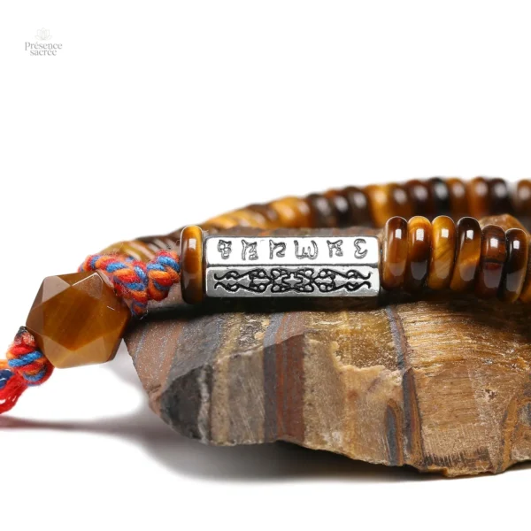 Bijou tibétain en Oeil de Tigre, maniement spirituel