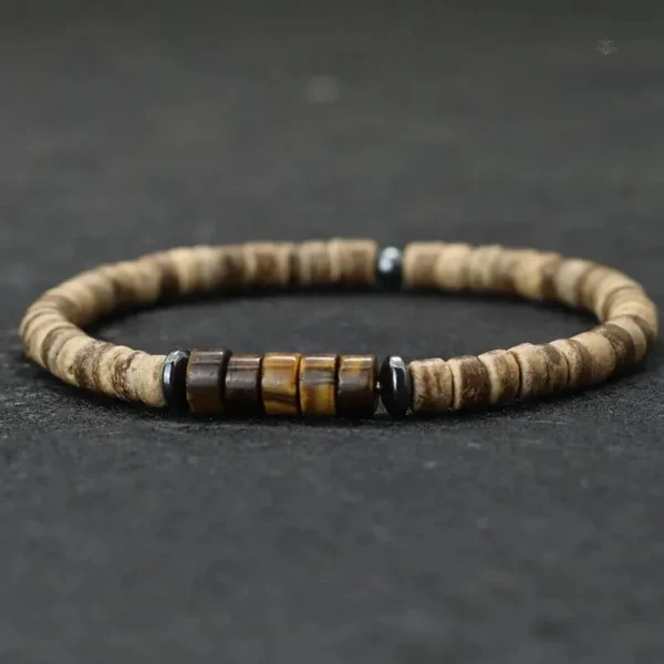 Bracelet tibétain en bois avec œil du tigre