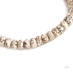 Accessoire en perles de Bodhi, reflet de la culture tibétaine