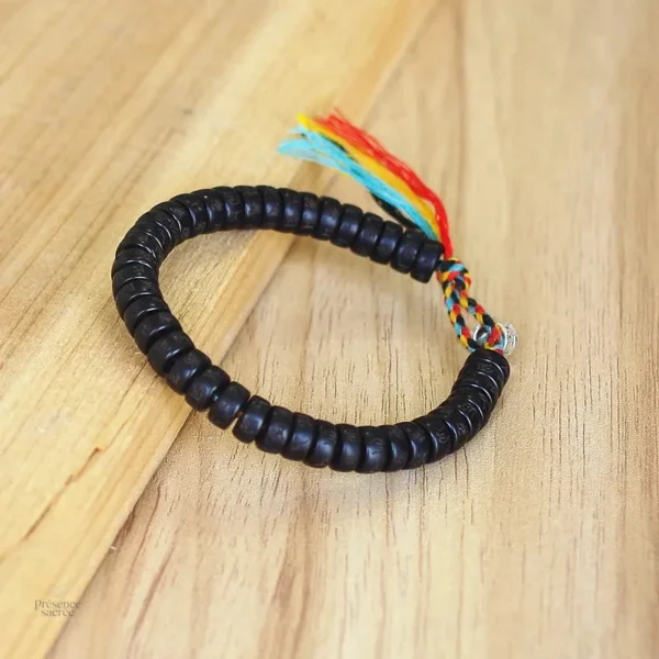 Bracelet Tibétain Tressé avec Mantra Porte Bonheur