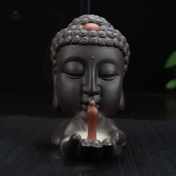 Fontaine à encens avec une tête de Bouddha élégante