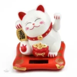 Maneki Neko ensoleillé pour apporter prospérité