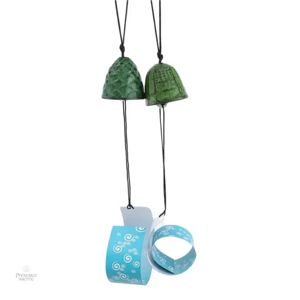 Cloche suspendue : invitation à la contemplation