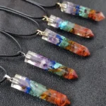 Collier coloré représentant l'équilibre énergétique des chakras